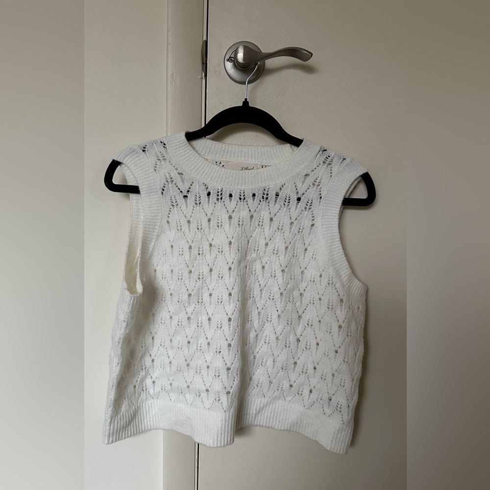Universal Thread Ivory Sleeveless Knit Tank